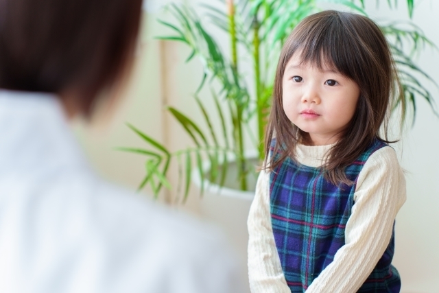 未成年（成長期）成長スパートの停止。低身長・低血糖。 脳や骨の材料不足。集中力低下。Alb 4.5以下は要注意。 二次性徴の遅れ。神経発達に必要な脂質が足りない。 骨端線が閉じる前にALPが下がると、最終身長が伸び悩む。 糖新生（血糖維持）が下手で、夕方の電池切れや朝起き不良。 成長痛、イライラ、多動傾向。糖質（甘い物）への依存。 貧血による思考停止、顔色不良、氷を食べる等の異食症。